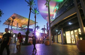 Struggling Valley retailers pursue rent relief Struggling Valley retailers pursue rent relief